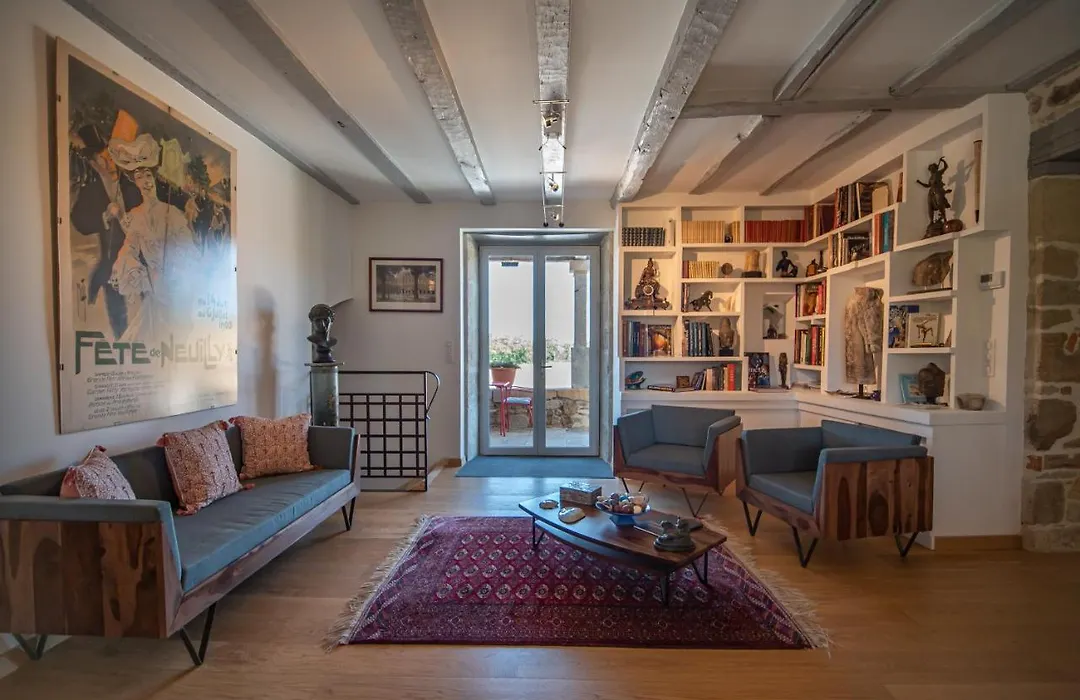 Villa Marcausi-1